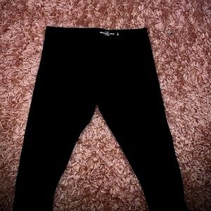Abercrombie & Finch leggings Size small